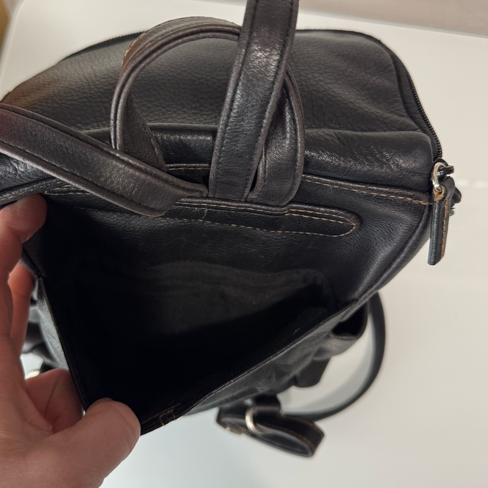 Unbranded mini black leather backpack - image 7